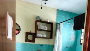 Unclassified image, 5 of 22, button - Cancun Guest House 1 (Cancún)