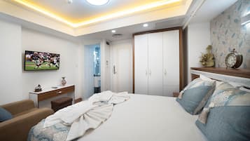 Minibar, in-room safe, individually decorated, individually furnished
