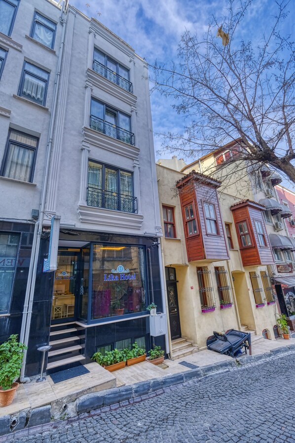 Majoituspaikan julkisivu