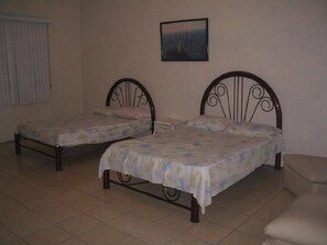 4 bedrooms, free WiFi - Teques Vacation Home, Golden Zone "Las Alas" Lake View (Tequesquitengo)
