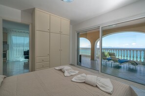 2 bedrooms, iron/ironing board, travel crib, free WiFi