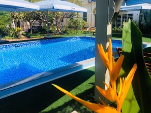Indoor pool, outdoor pool - Our villa has all the facilities to make you satisfied. (Phường 1)