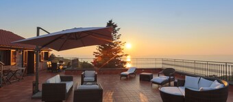 seaview and luxury attic, swimming pool and terrace