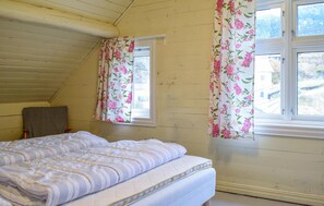 4 soverom, reiseseng for barn, wi-fi (inkludert) og sengetøy