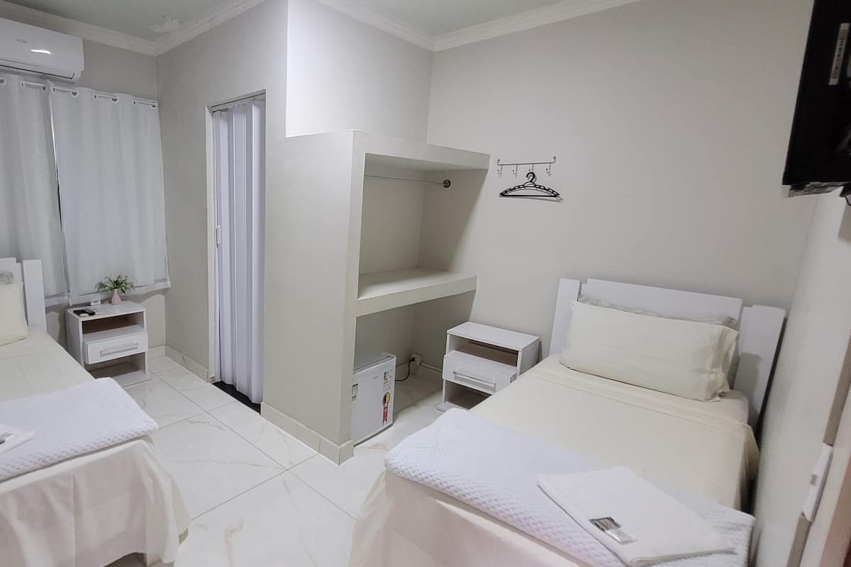 standard twin room | 1 bedroom, hypo-allergenic bedding, iron/ironing board, free wifi