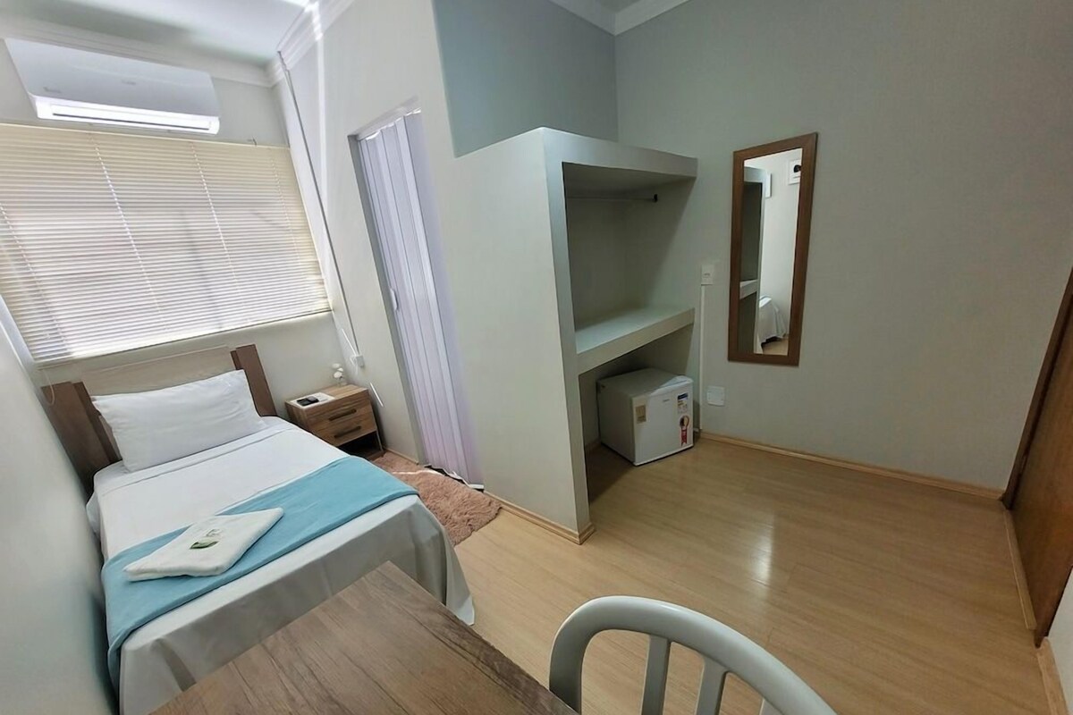 Hypo-allergenic bedding available, iron/ironing board, WiFi (free)