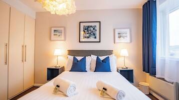 2 soverom, strykejern/-brett, reiseseng for barn og wi-fi