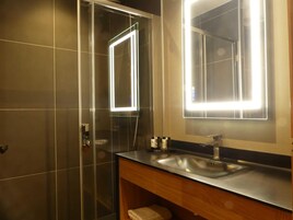 Shower, free toiletries, hair dryer, slippers