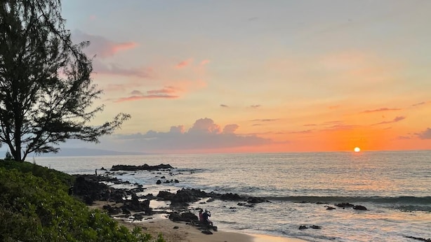Unclassified image, 1 of 23, button - Hale Kamaole 262  Second floor large condo, Ocean view! (Kihei)