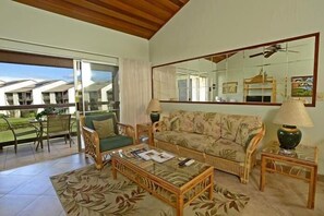 Smart TV, DVD player - Hale Kamaole 262 Second floor large condo, Ocean view! (Kihei)