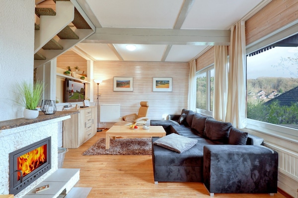 Smart TV, fireplace, DVD player, stereo