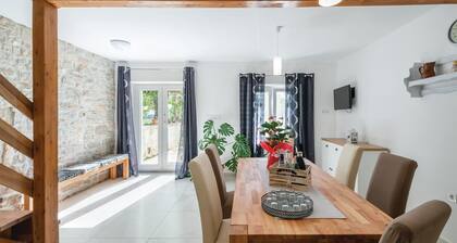 Stunning home in Barban