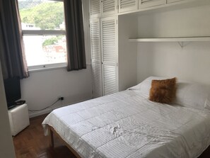 3 bedrooms, iron/ironing board, free WiFi, bed sheets - Apt. Petropolis Historic Center (Centro)