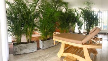 Sauna, hot tub, steam room, Turkish bath, body treatments, hydrotherapy