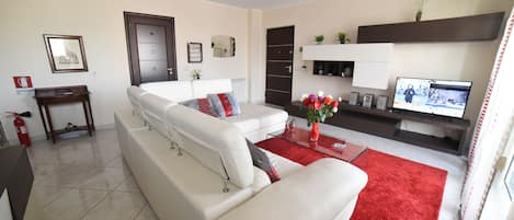 Télévision, livres, chaîne hi-fi