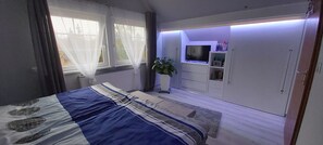 2 Schlafzimmer, Bügeleisen/Bügelbrett, Reisekinderbett, WLAN