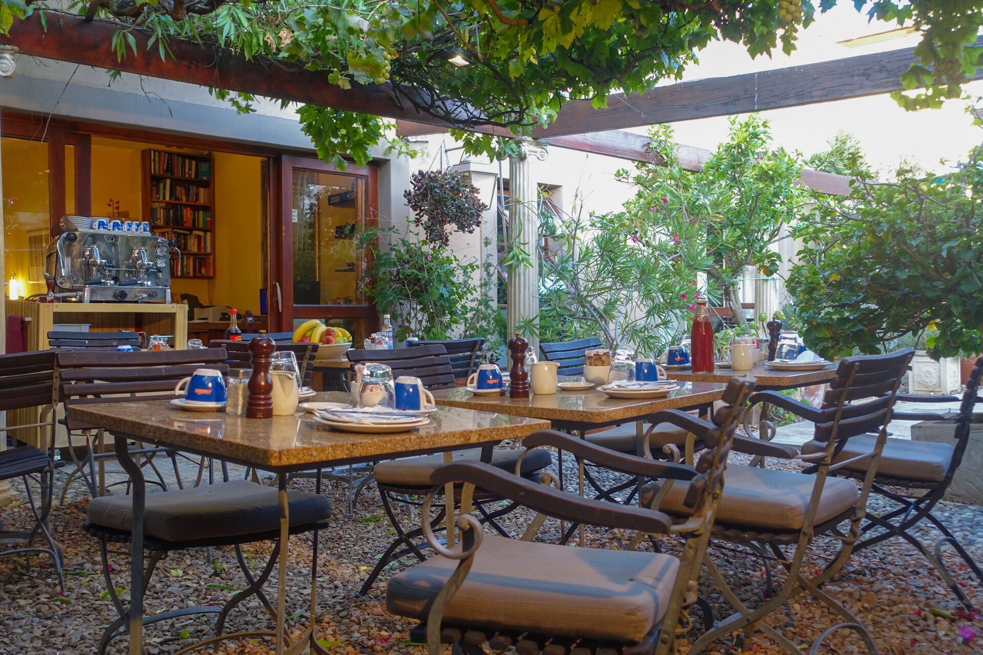 Foto - Rosedene Lodge - All solar, all aircon with pool and garden