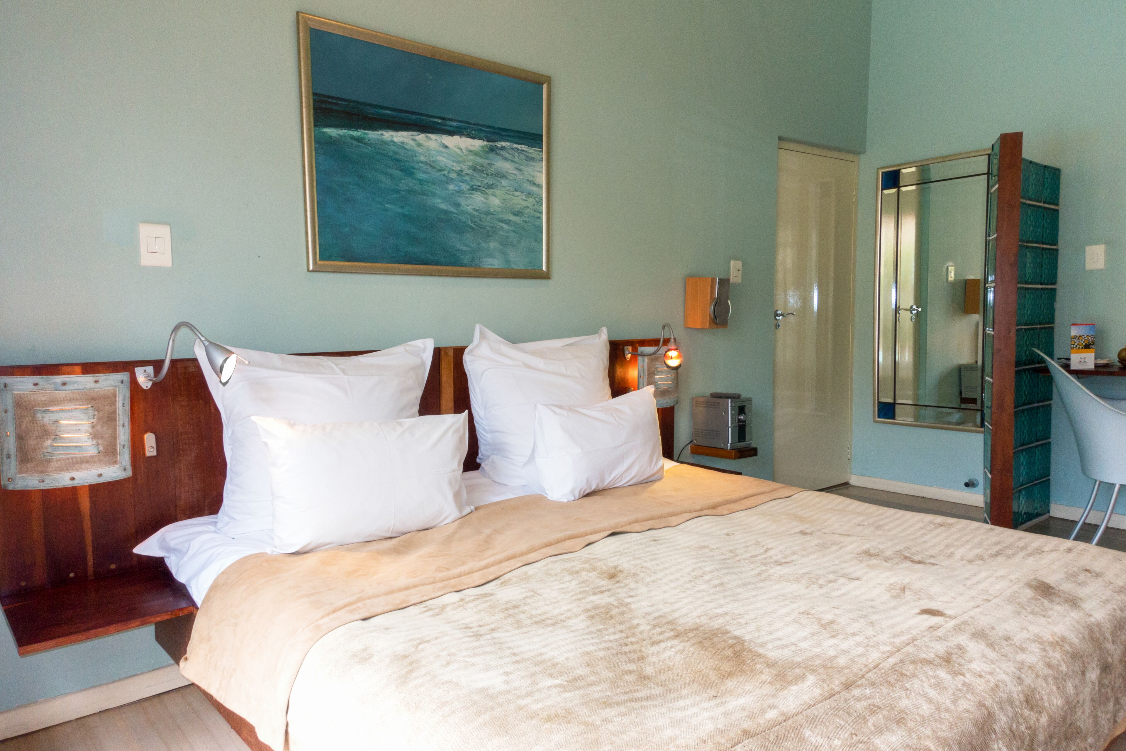 Foto - Rosedene Lodge - All solar, all aircon with pool and garden