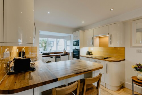 Sands, Sleeps 6, Pets