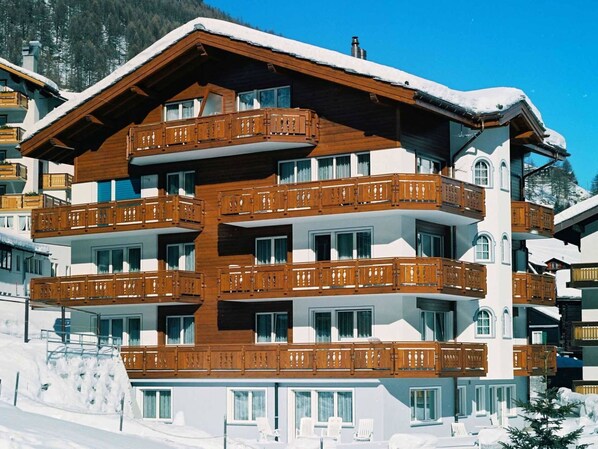 Exterior - Beautiful apartment for 5 guests with WIFI, TV and balcony (Saas-fee)