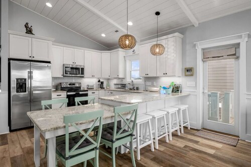 * Tuotemerkki New Construction * 3. rivin mökki w / allas