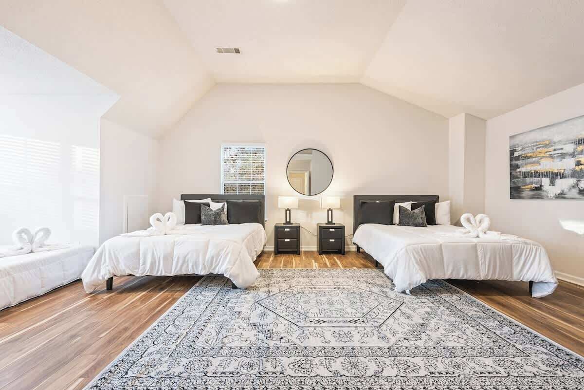 3 quartos, ferros/tábuas de passar roupa, Wi-Fi, roupa de cama