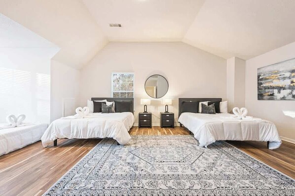 3 chambres, fer et planche à repasser, Wi-Fi, literie fournie