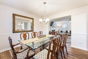 Dining - 3BR Decatur Home • Sleeps 10 • Private Patio-Deck (Decatur)