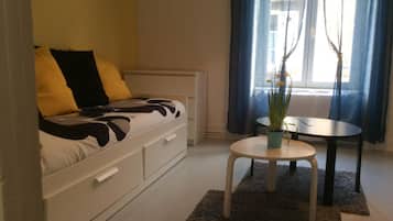 1 bedroom, individually decorated, individually furnished