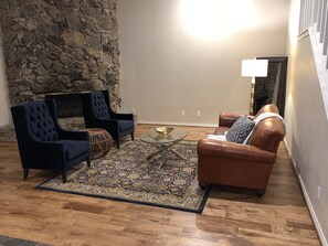 Interior - Lake Highland Luxury TownHouse (Dallas)