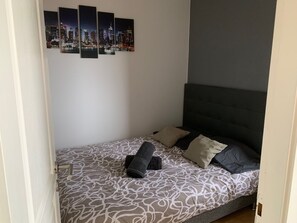 1 bedroom, WiFi, bed sheets