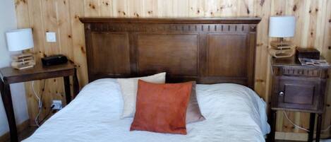 1 Schlafzimmer, Bügeleisen/Bügelbrett, Bettwäsche