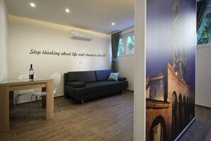 TV - Studio apartments 4 You in Split (Split)