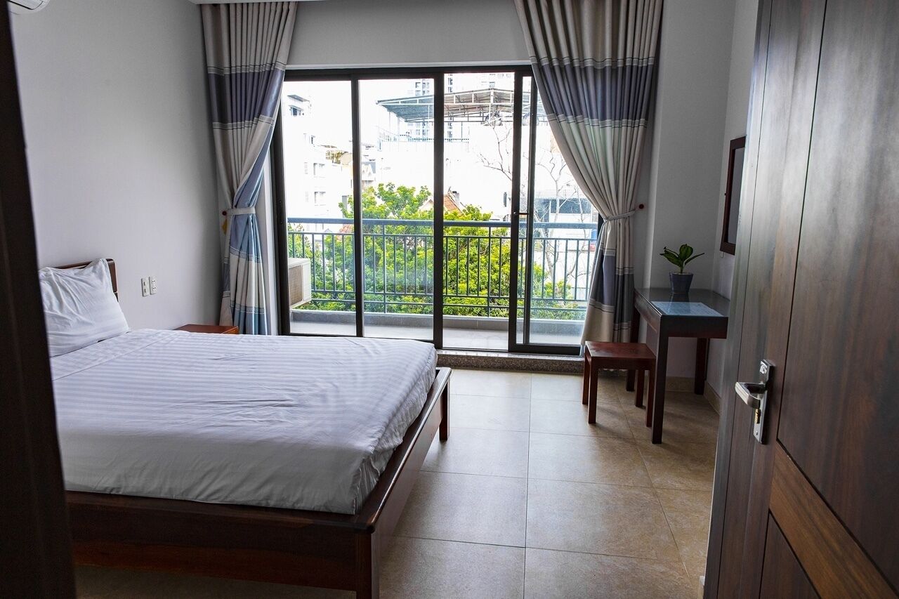 apartment, 2 bedrooms | in-room safe, blackout curtains, iron/ironing board, free wifi