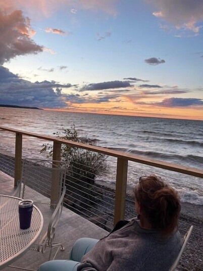 Gorgeous 5 bedroom lakefront home with huge yard and 300ft of beachfront