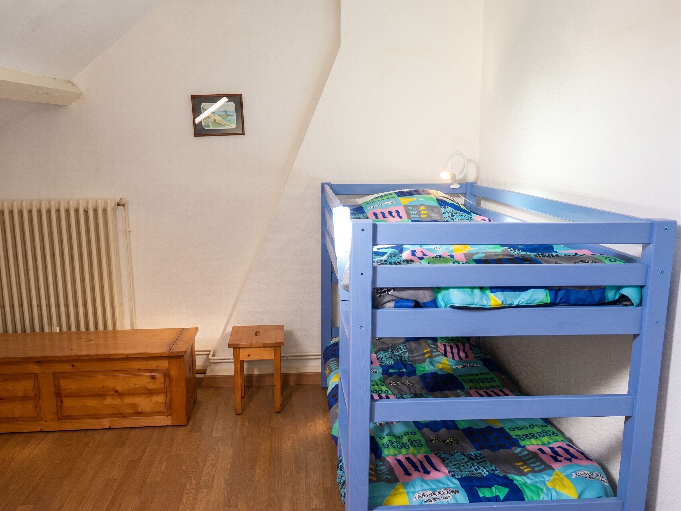 2 slaapkamers, een strijkplank/strijkijzer, beddengoed