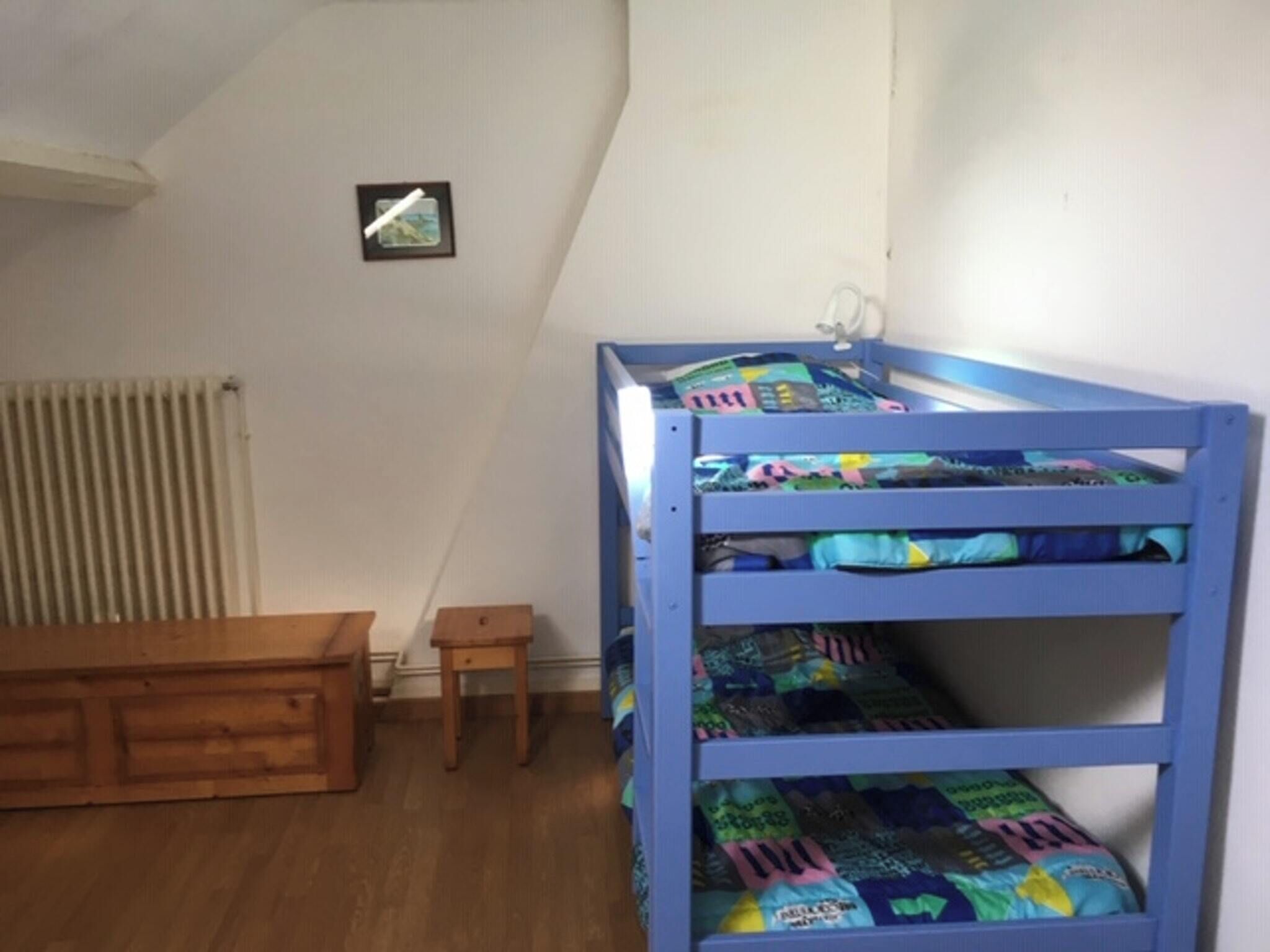 2 chambres, fer et planche à repasser