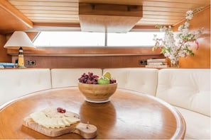 Dining - Maine Bed & Boat, NEBI on the scenic Damariscotta River (Damariscotta)
