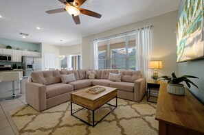 Fernseher, Kamin, Videospiele, Tischfußball