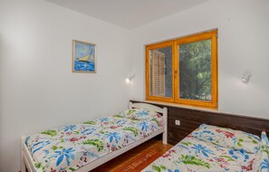 3 bedrooms, free WiFi, bed sheets