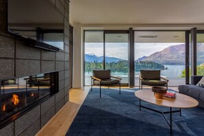 Smart TV, fireplace, stereo - Whakarire - Heart of Queenstown (Queenstown)