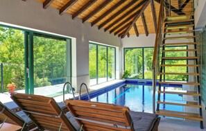 Piscine couverte