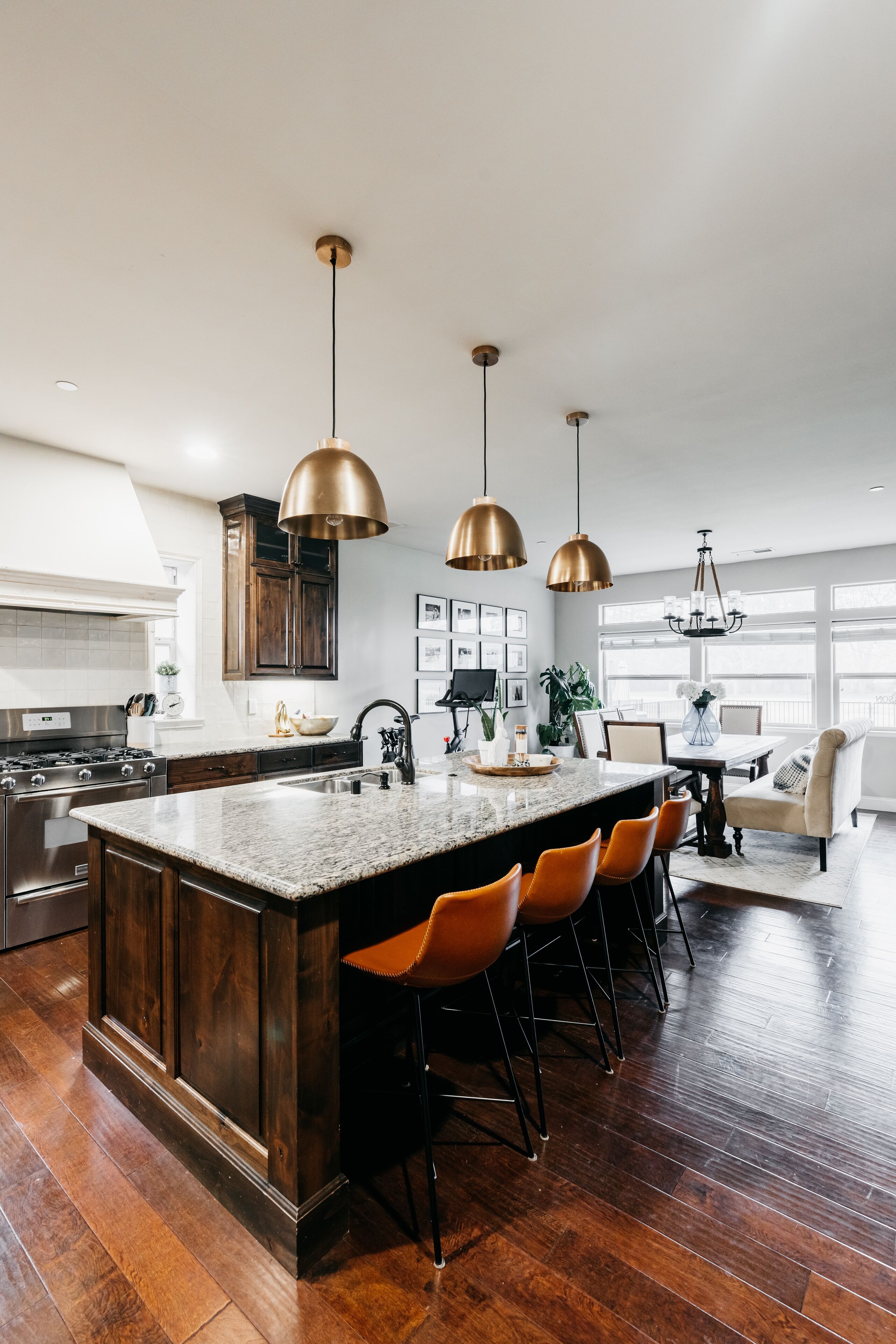 Golf course family home