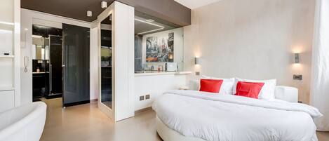 1 bedroom, soundproofing, iron/ironing board, WiFi