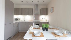 Apartamento real | Opções para refeição no quarto