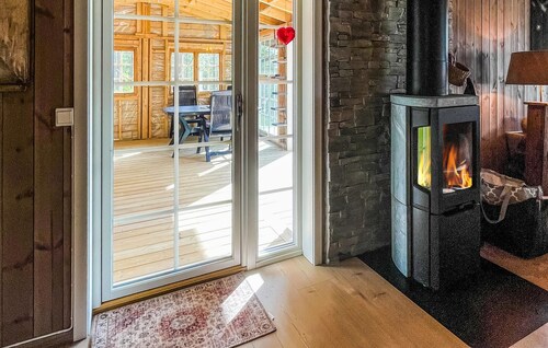 Lovely home in Rendalen with WiFi