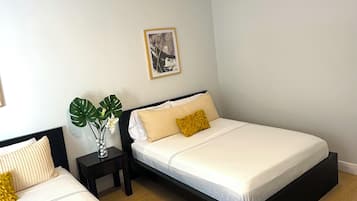 2 Schlafzimmer, Schreibtisch, schallisolierte Zimmer