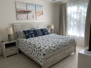 2 habitaciones, escritorio, tabla de planchar con plancha y wifi gratis 