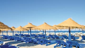 Vlak bij het strand, vissen