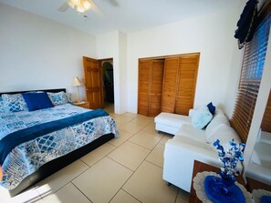 Interior detail - Blue Diamond Apartments (Warwick Parish)
